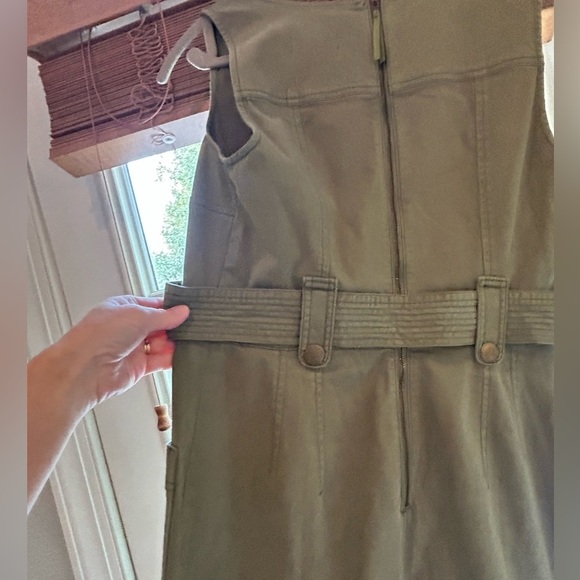 Maeve Green Denim Dress Belt V Neck Midi Length Size 6 (fits snug like a 4) - Picture 12 of 16